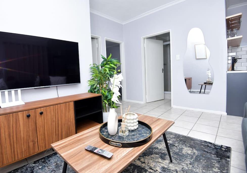 Comfy Hatfield Appartment Pretoria Exterior photo