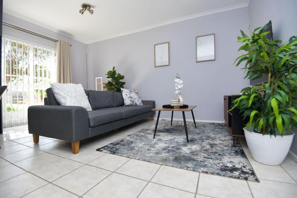 Comfy Hatfield Appartment Pretoria Exterior photo