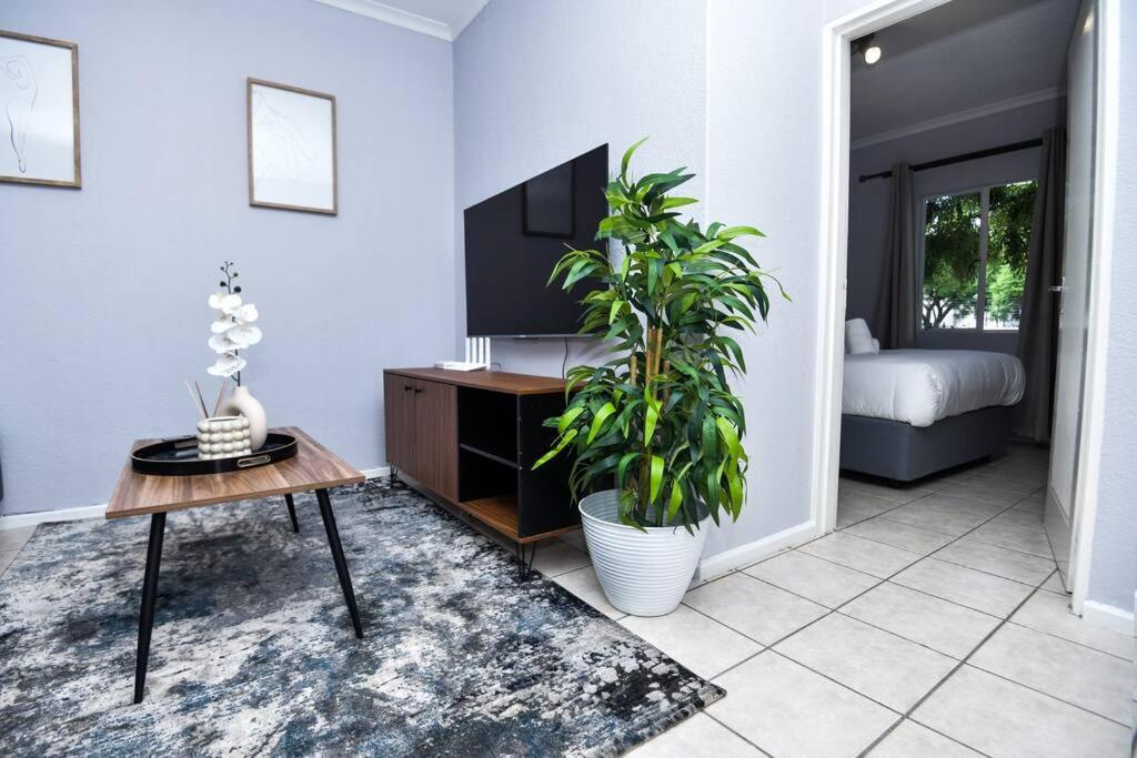 Comfy Hatfield Appartment Pretoria Exterior photo